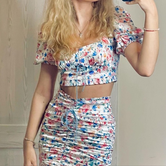 2 PIECE FOR LOVE & LEMONS Juliet Top & Mini Skirt set - Picture 4 of 16